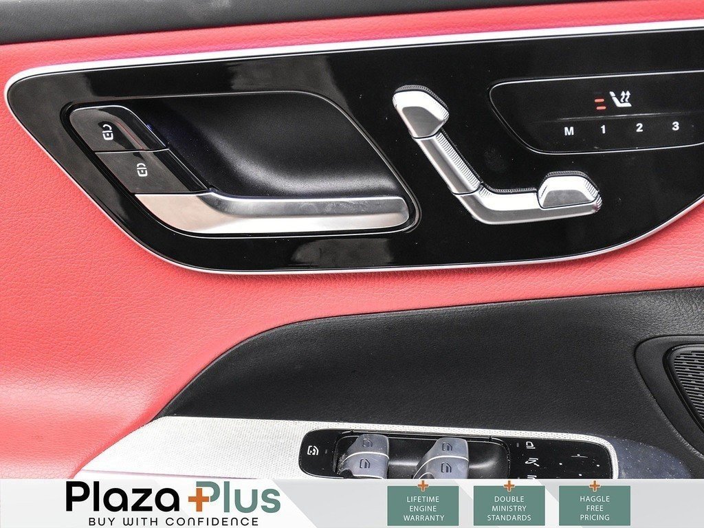 2025 Mercedes-Benz GLC 300-11