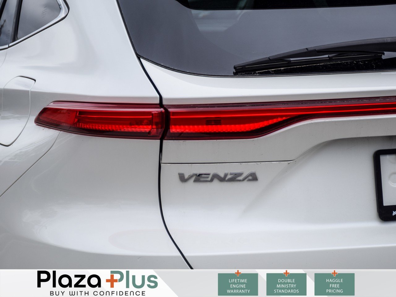 2022 Toyota Venza LE-7