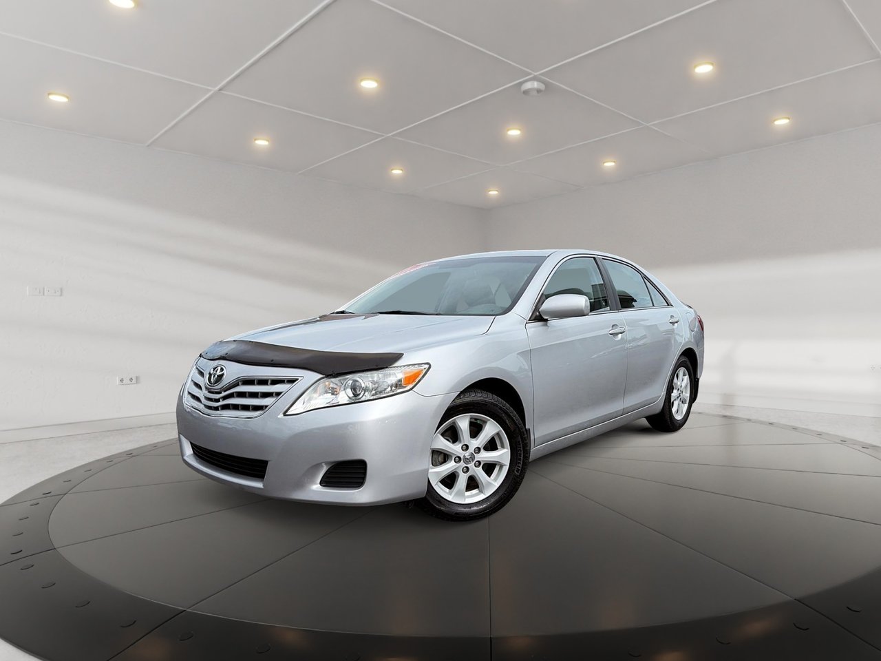 Classic Silver Metallic 2010 Toyota Camry Sedan Front-Wheel Drive Automatic