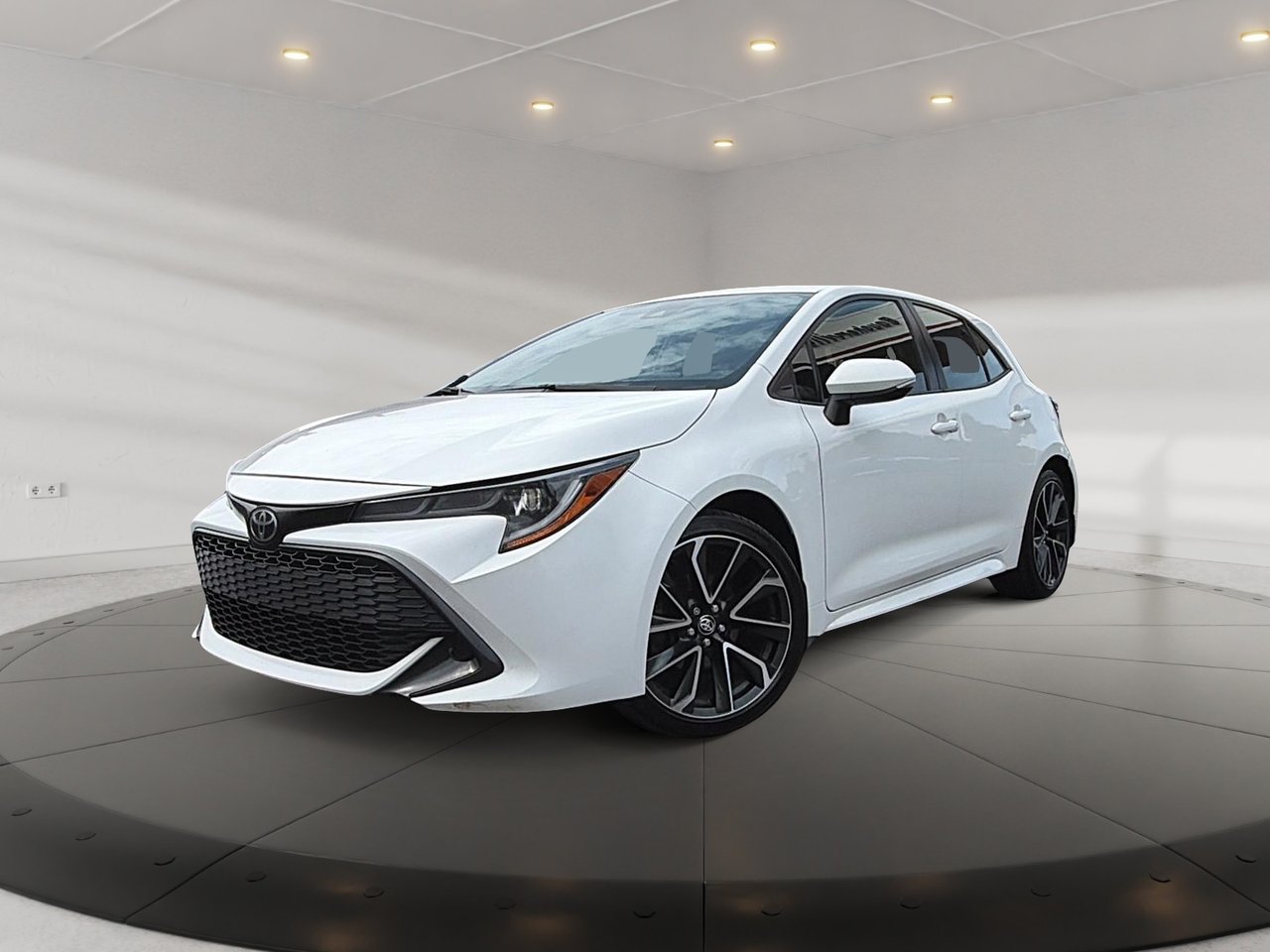 White (Wind Chill Pearl) 2021 Toyota Corolla Hatchback Hatchback  Automatic