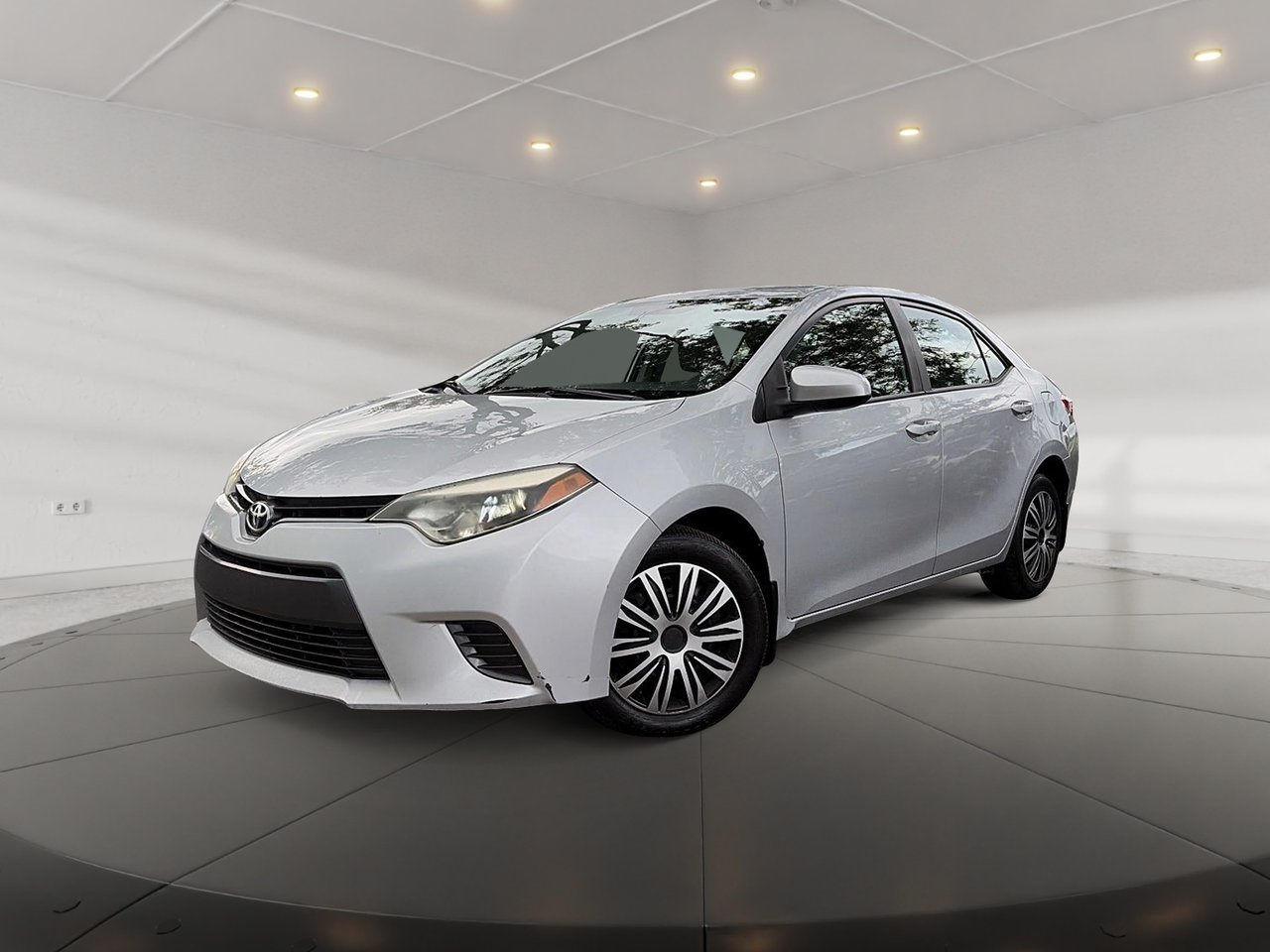 Classic Silver Metallic 2015 Toyota Corolla Sedan Front-Wheel Drive Automatic