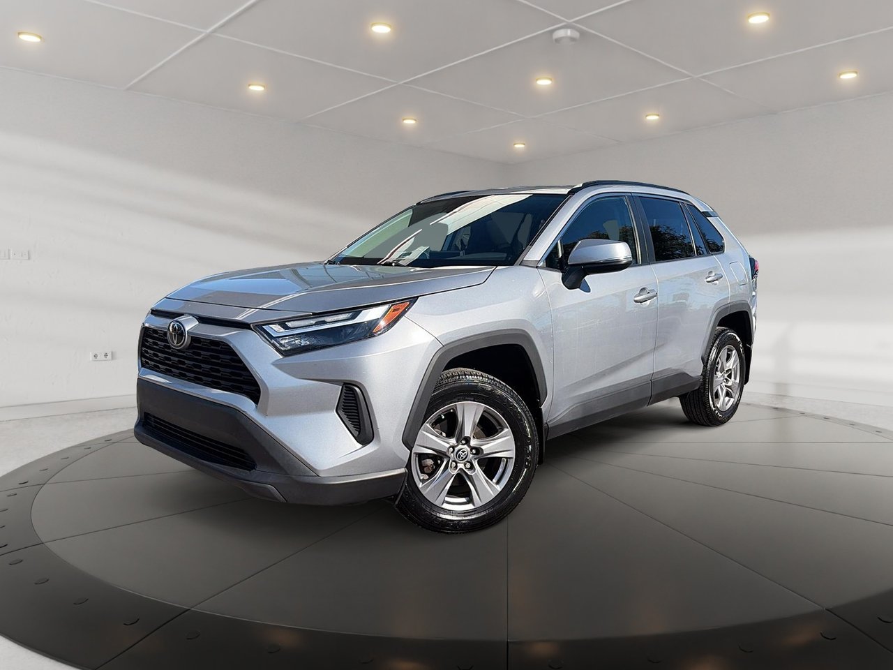  2022 Toyota RAV4 XLE AWD   
