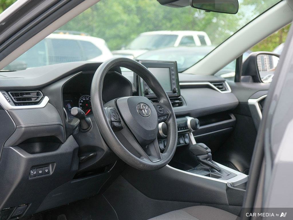 2022 Toyota RAV4 LE AWD
