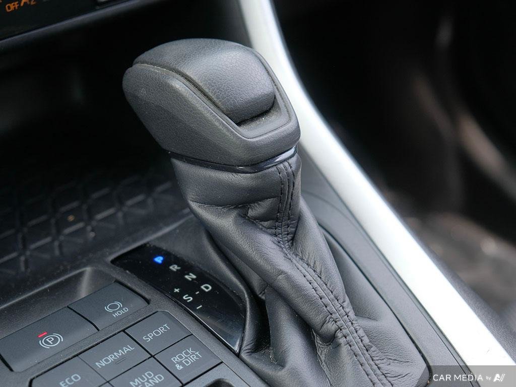 2022 Toyota RAV4 LE AWD