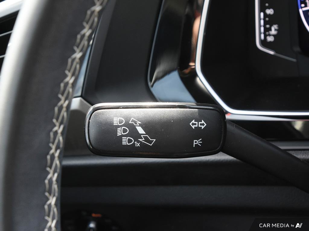 2021 Volkswagen Jetta Execline 1.4T 8sp at w/Tip