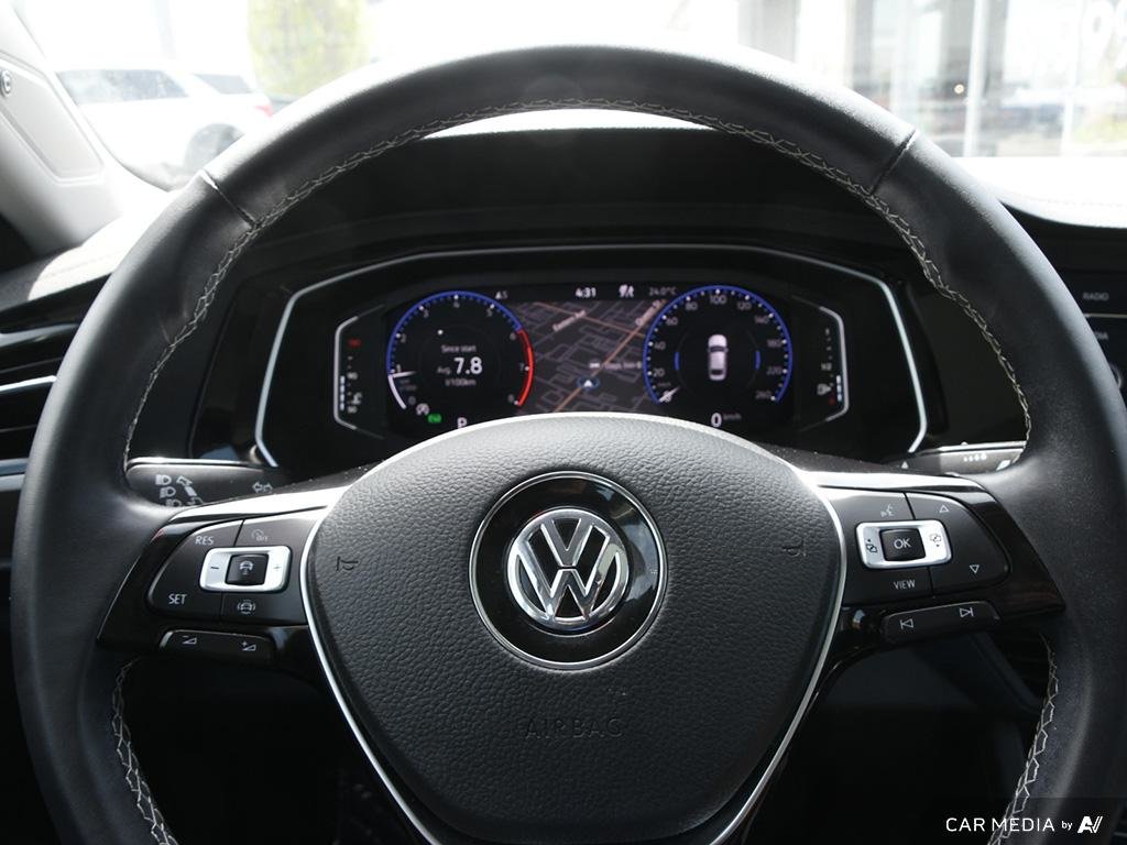 2021 Volkswagen Jetta Execline 1.4T 8sp at w/Tip