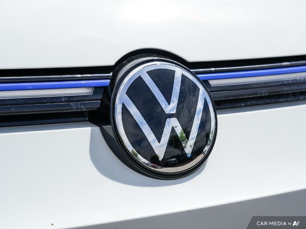 2023 Volkswagen Golf R 2.0T 7Sp at DSG w/Tip