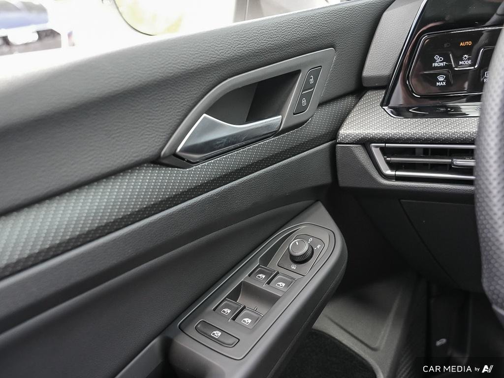 2023 Volkswagen Golf R 2.0T 7Sp at DSG w/Tip