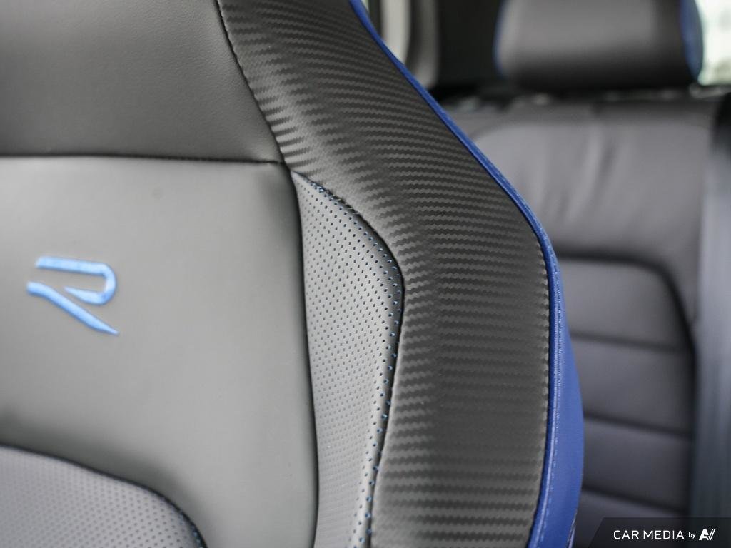 2023 Volkswagen Golf R 2.0T 7Sp at DSG w/Tip