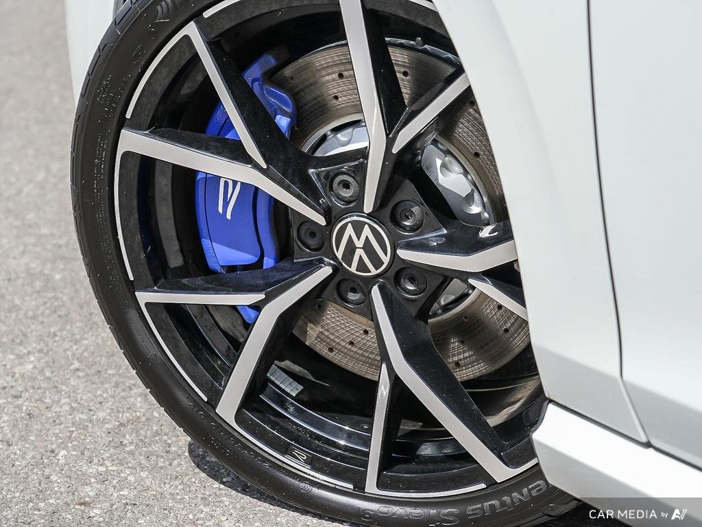 2023 Volkswagen Golf R 2.0T 7Sp at DSG w/Tip