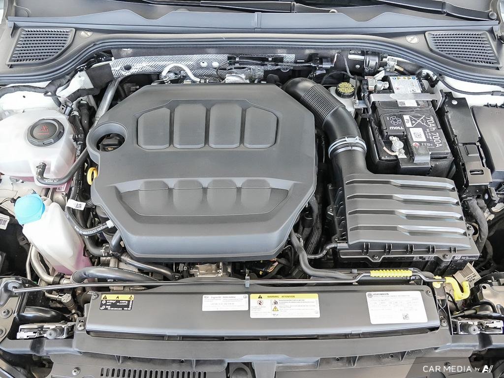 2024 Volkswagen Golf R 2.0T 7Sp at DSG w/Tip