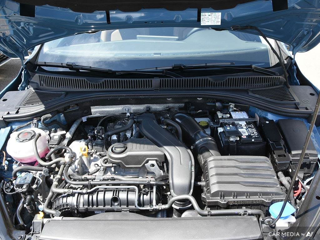 2025 Volkswagen Jetta Highline Auto
