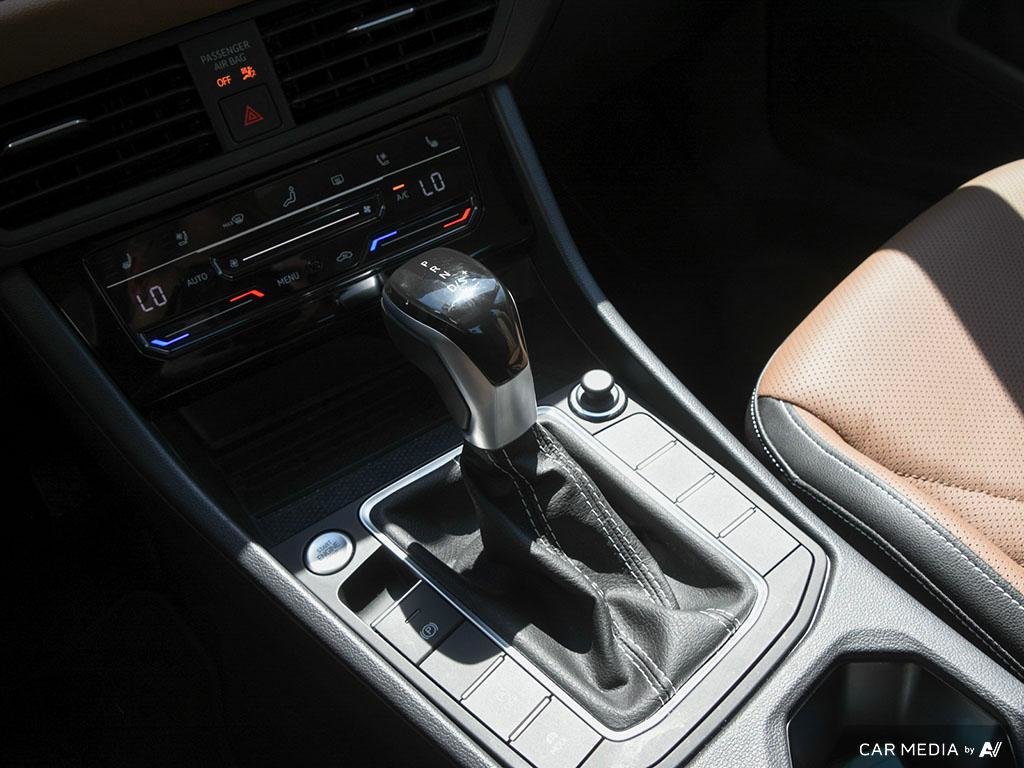 2025 Volkswagen Jetta Highline Auto
