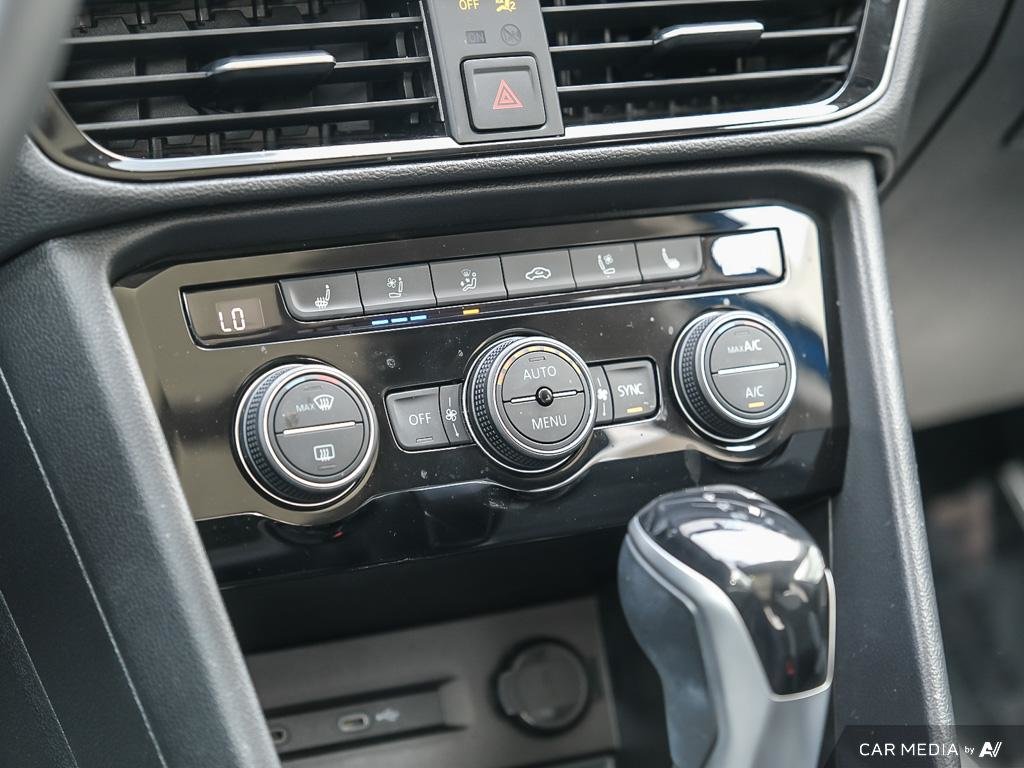 2022 Volkswagen Taos Highline 1.5T 7sp at DSG w/ Tip 4M