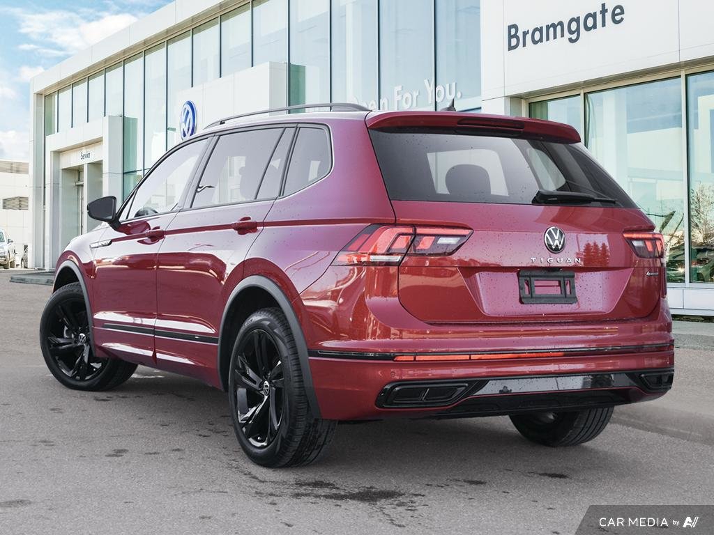 2024 Volkswagen Tiguan Comfortline R-Line Black 2.0T 8sp at w/Tip 4M