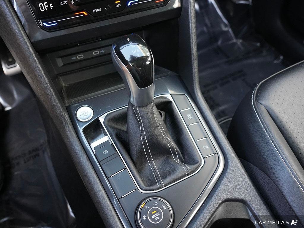 2024 Volkswagen Tiguan Comfortline R-Line Black 2.0T 8sp at w/Tip 4M