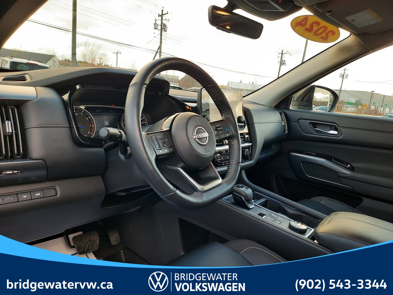 2024 Nissan PATHFINDER SL