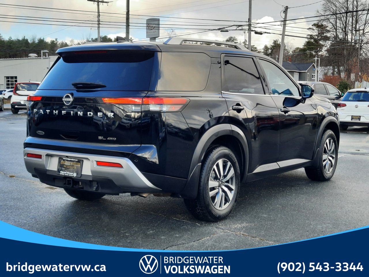 2024 Nissan PATHFINDER SL