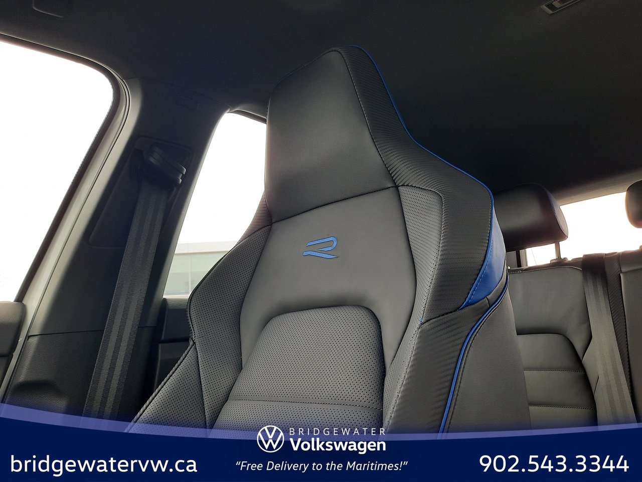 2025 Volkswagen Golf R BLACK EDITION