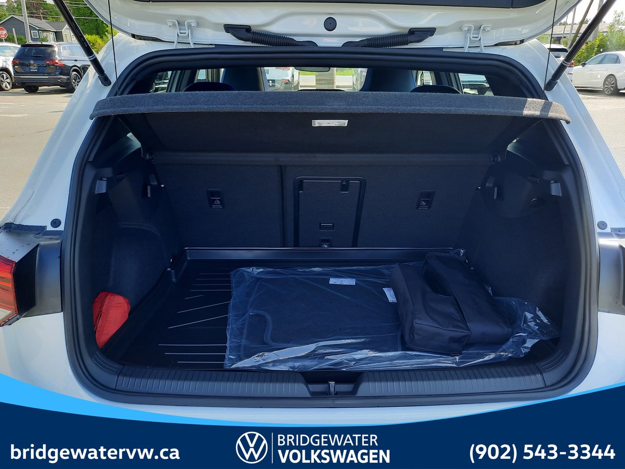 2025 Volkswagen GOLF R BLACK EDITION