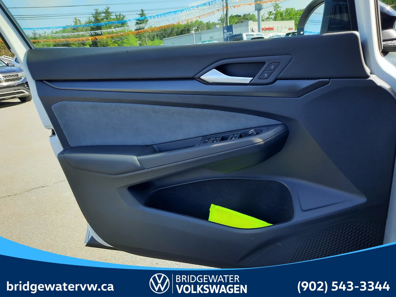 2025 Volkswagen GOLF R BLACK EDITION