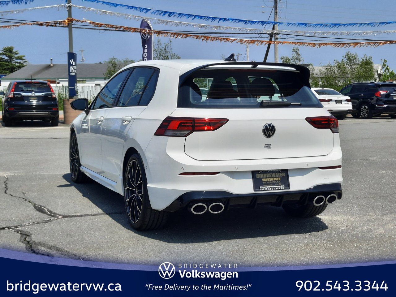 2025 Volkswagen Golf R BASE