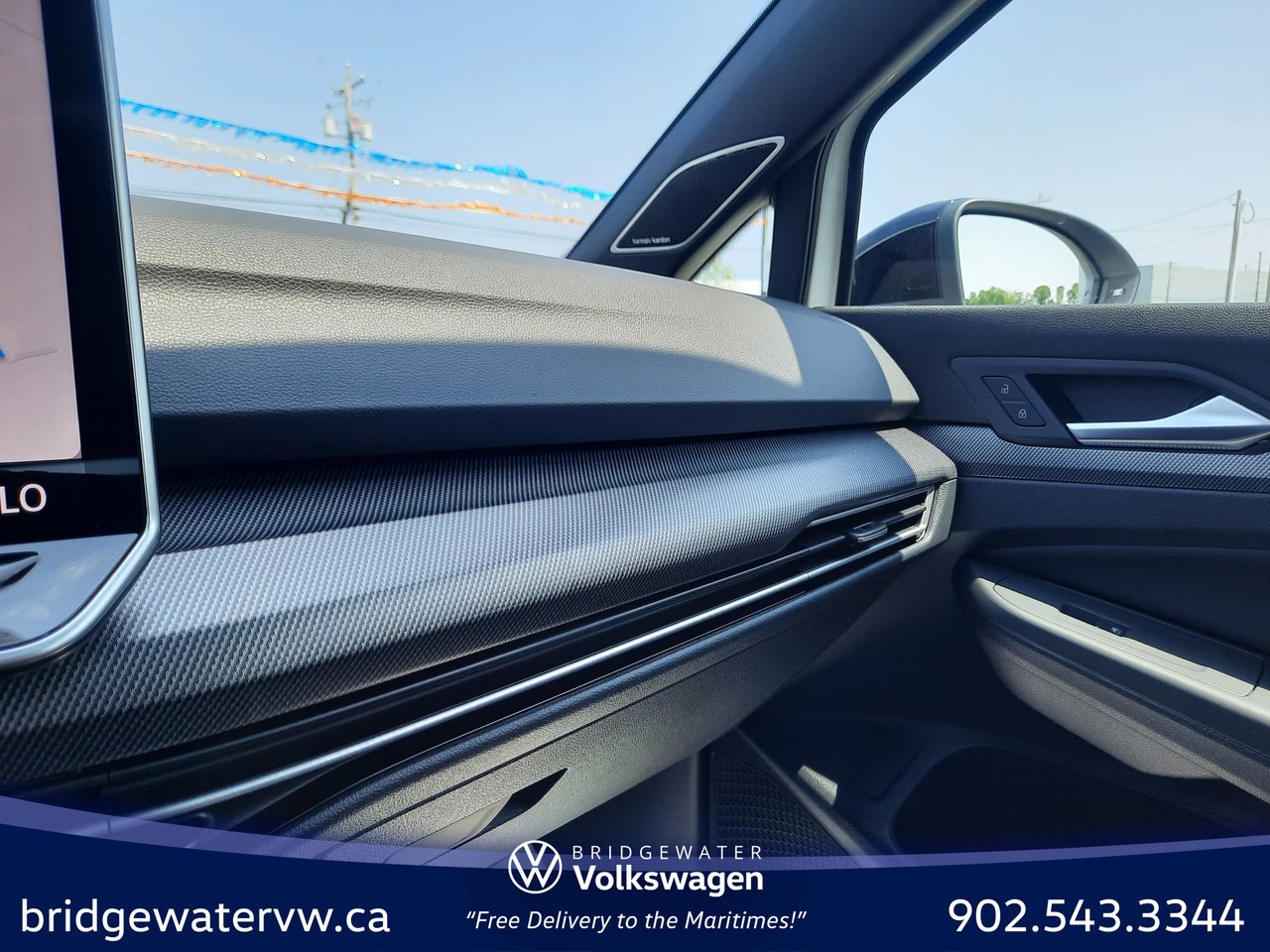 2025 Volkswagen Golf R BASE