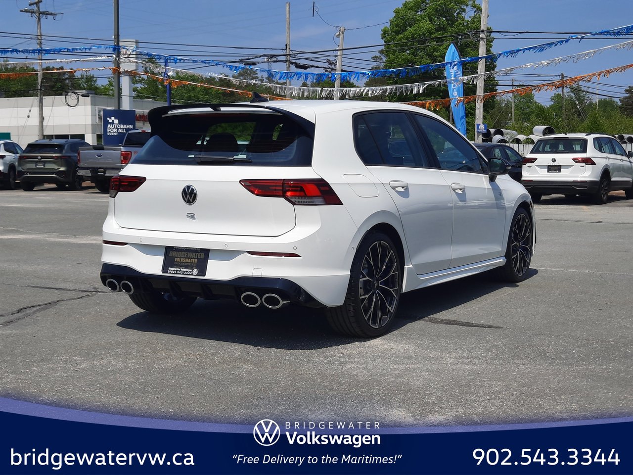 2025 Volkswagen Golf R BASE