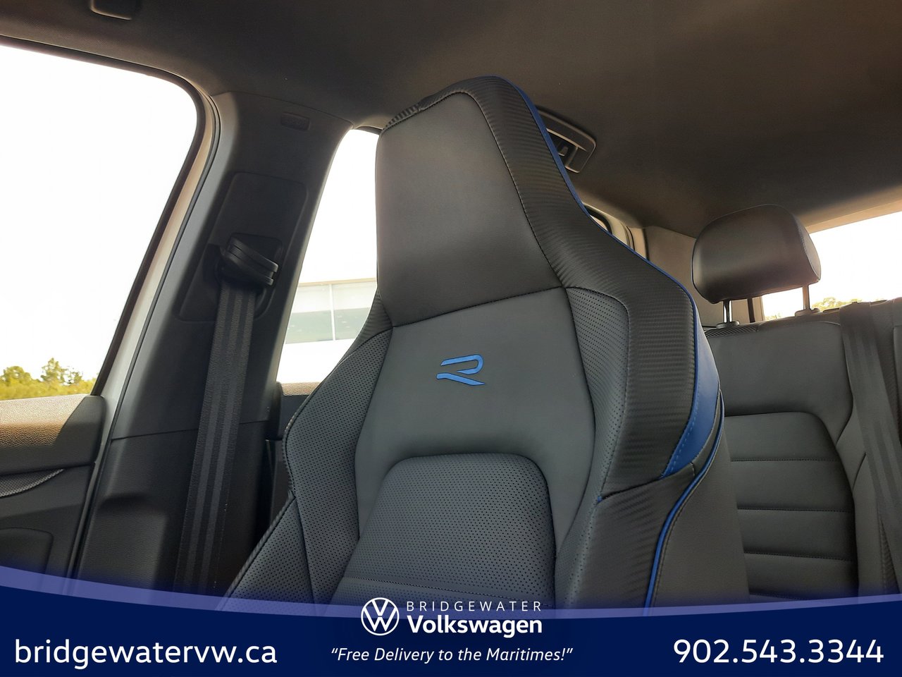 2025 Volkswagen Golf R BASE