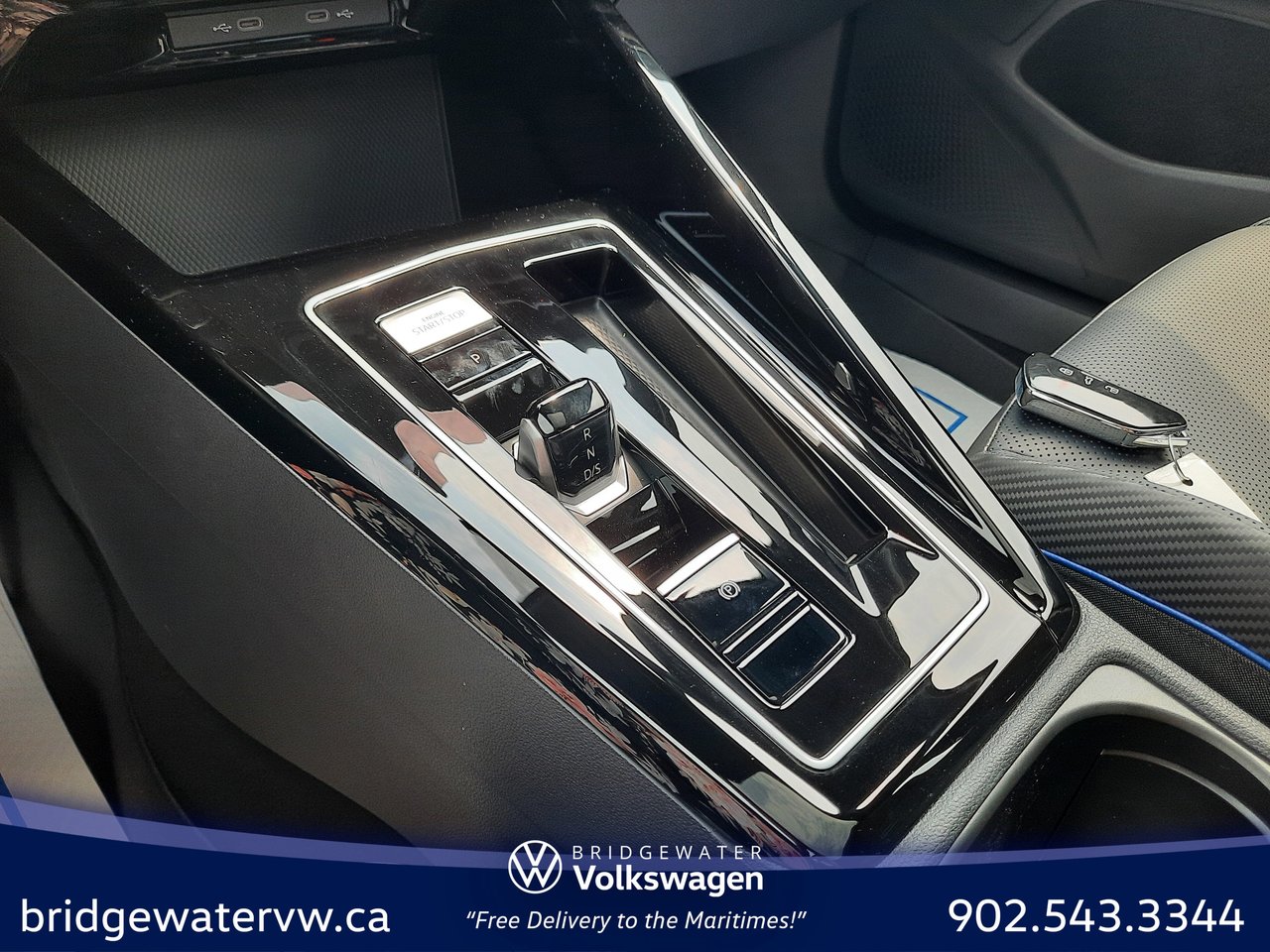 2025 Volkswagen Golf R BLACK EDITION