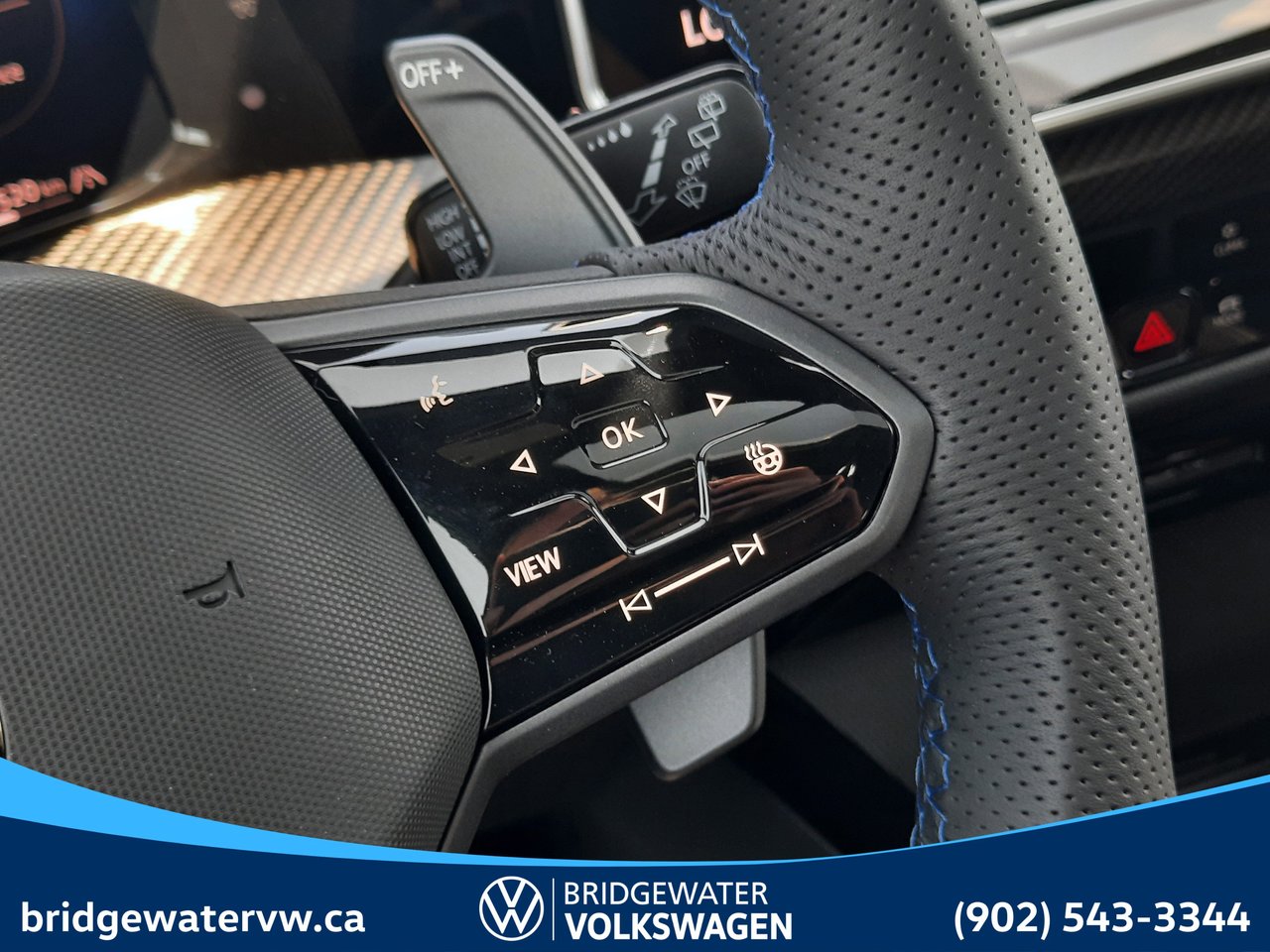 2025 Volkswagen GOLF R BLACK EDITION
