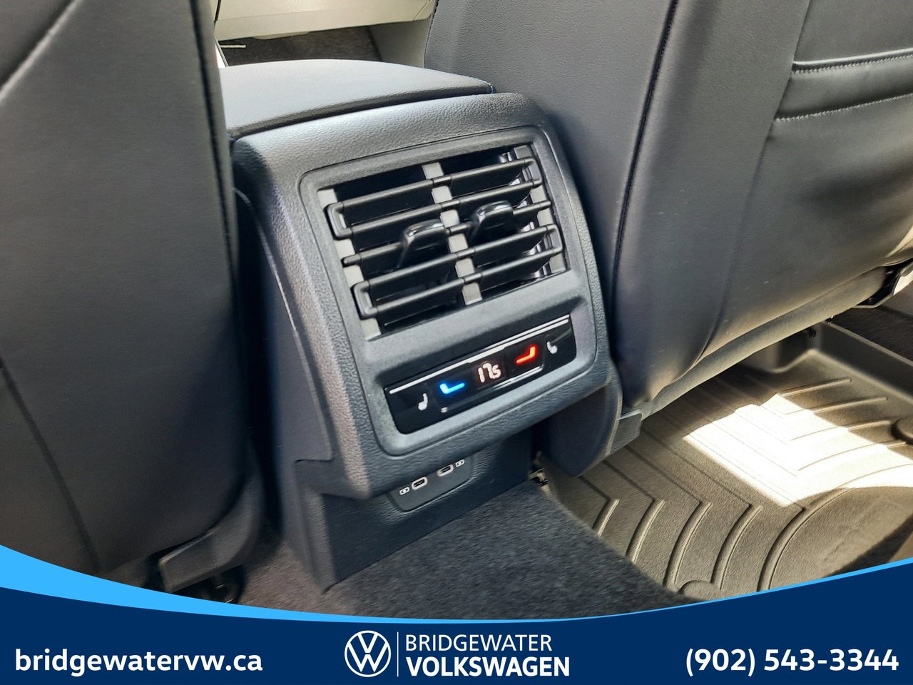 2025 Volkswagen GOLF R BLACK EDITION
