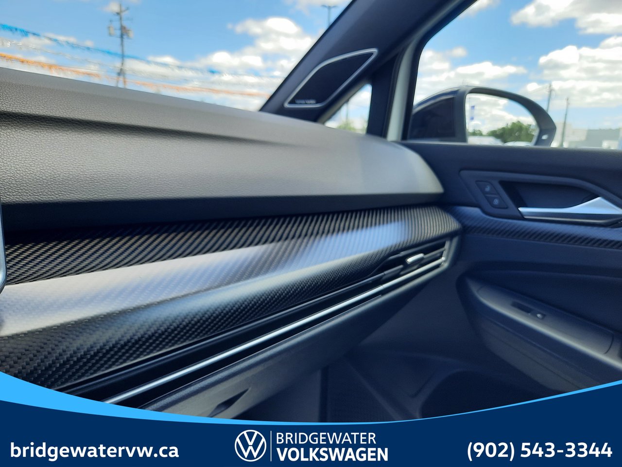 2025 Volkswagen GOLF R BLACK EDITION