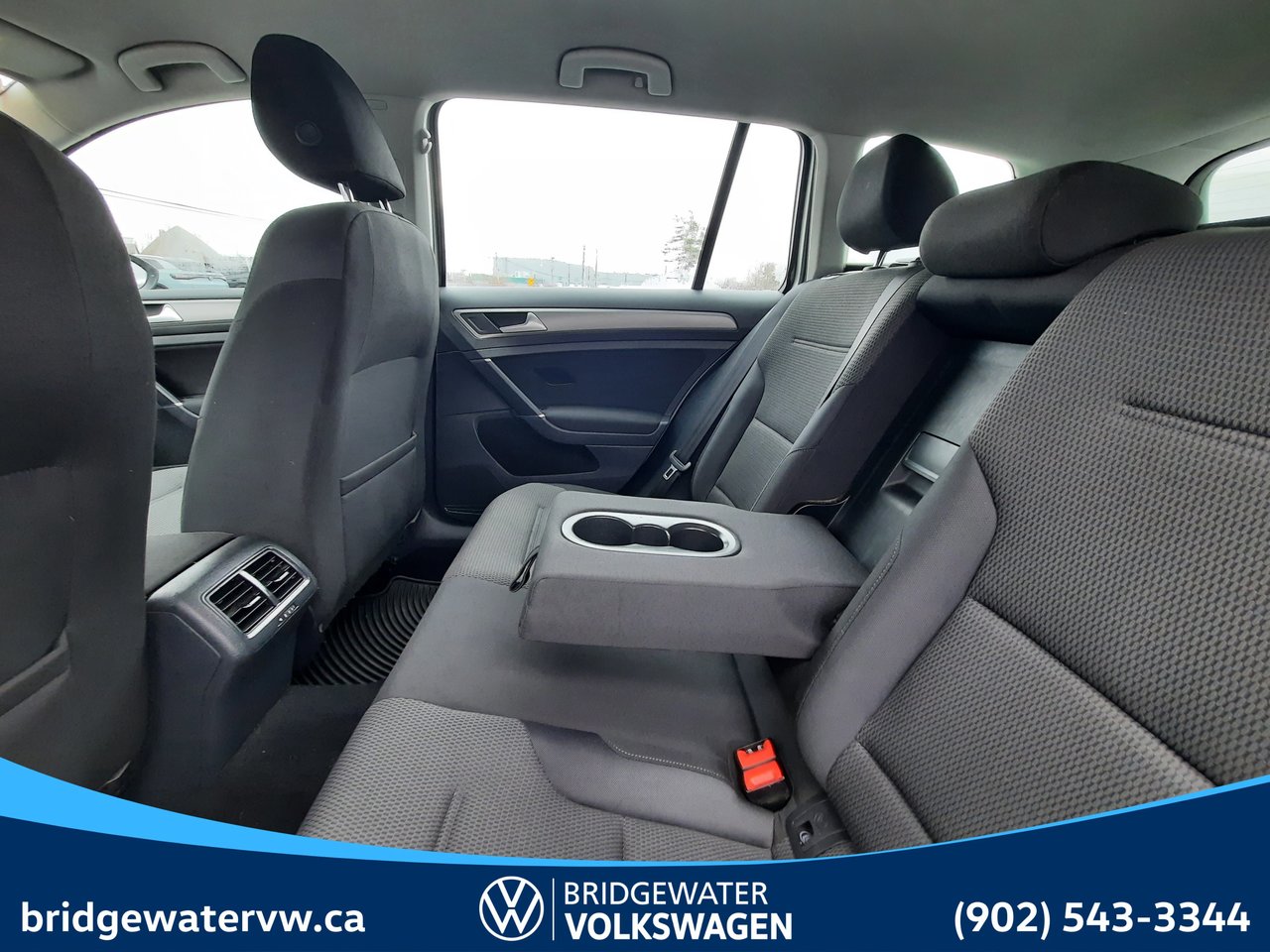 Volkswagen GOLF SPORTWAGON 1.8 TSI TRENDLINE 6-SPEED AUTOMATIC 2016