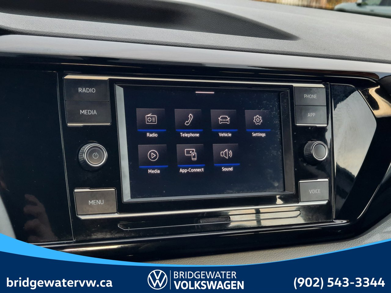 Volkswagen TAOS TRENDLINE 2024