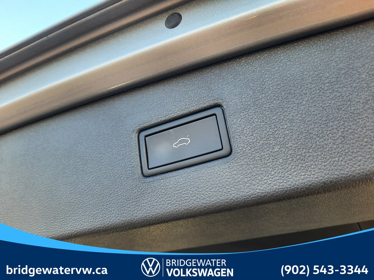 2023 Volkswagen TIGUAN COMFORTLINE R-LINE BLACK EDITION