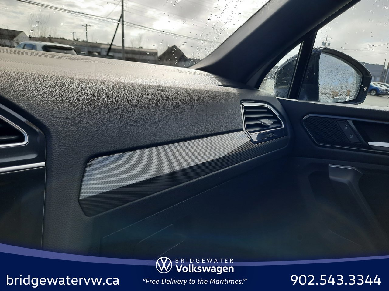 2024 Volkswagen Tiguan COMFORTLINE R-LINE BLACK EDITION