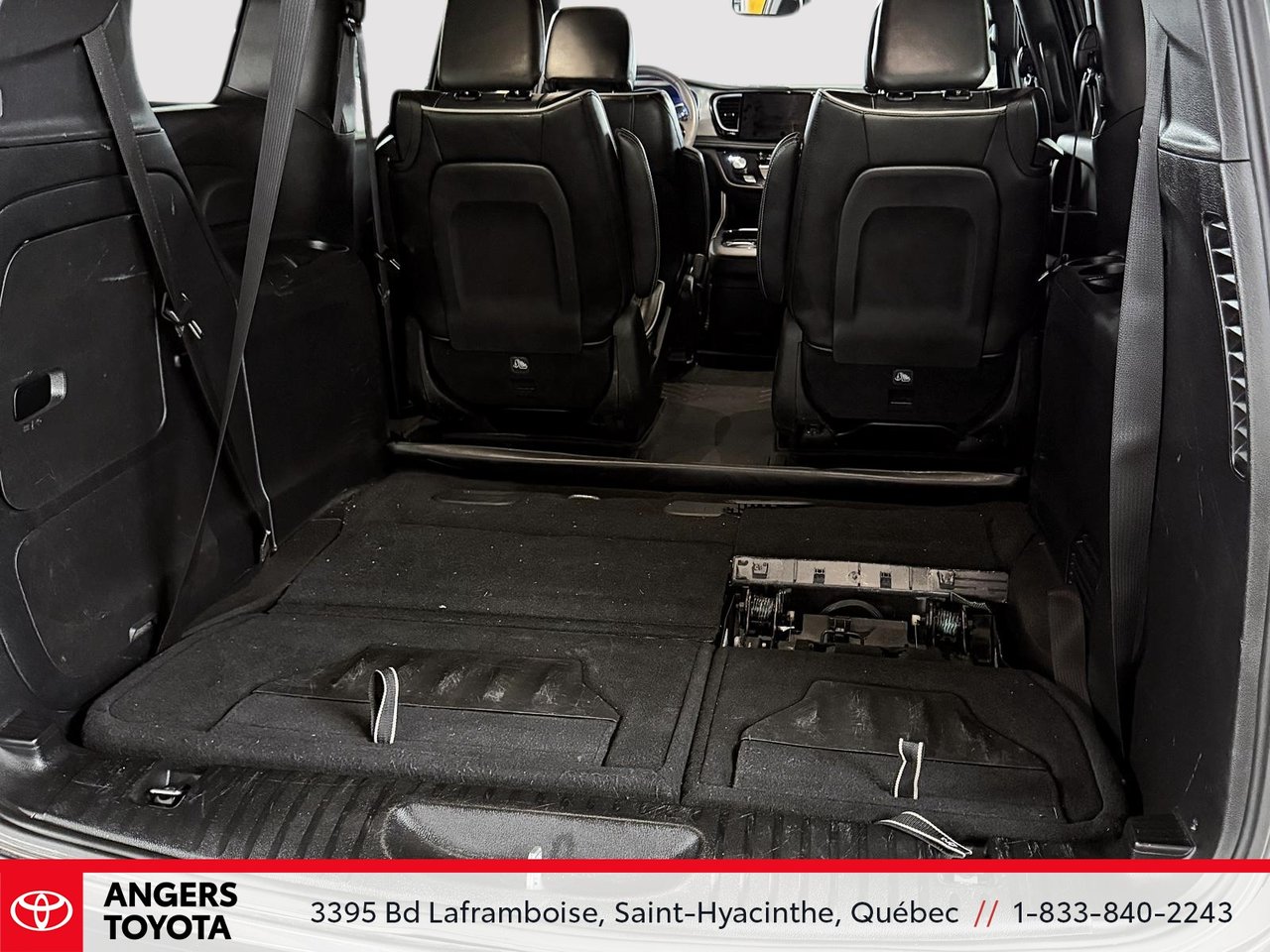 Chrysler Pacifica Hybrid Limited 2023-21