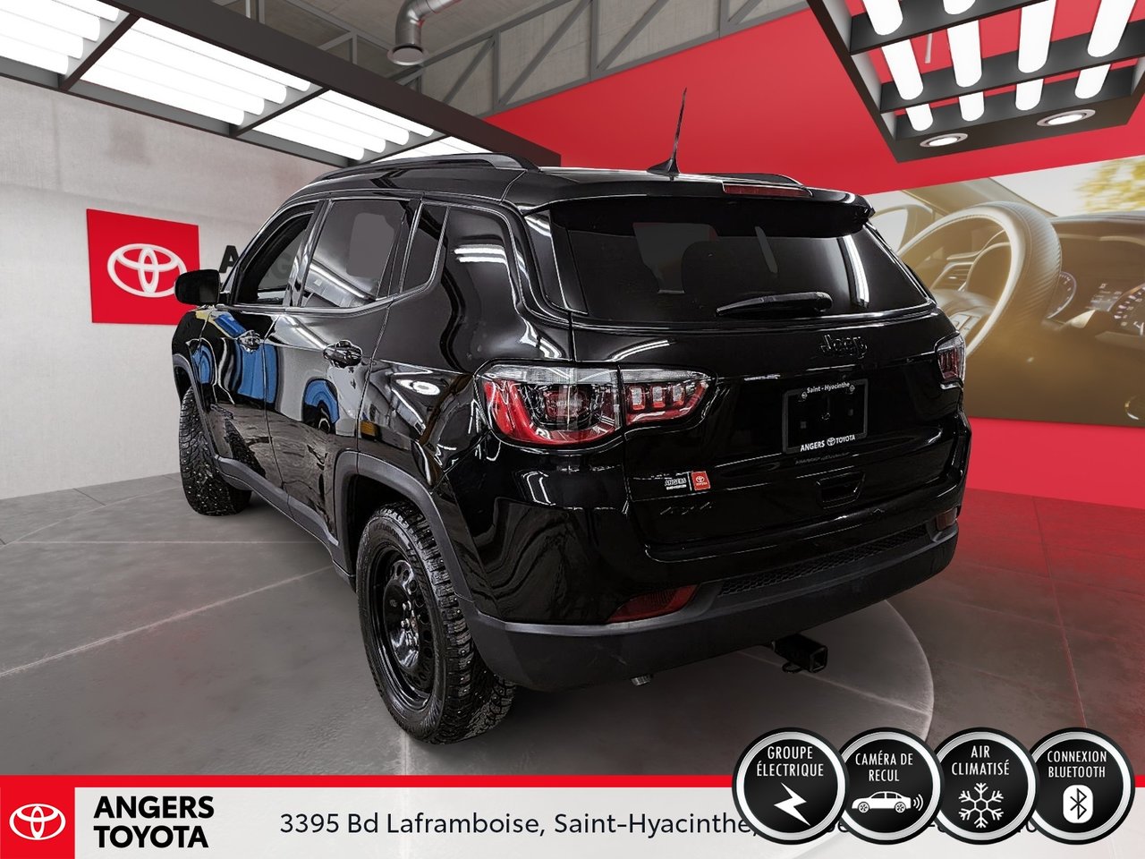 2023 Jeep Compass Altitude-5