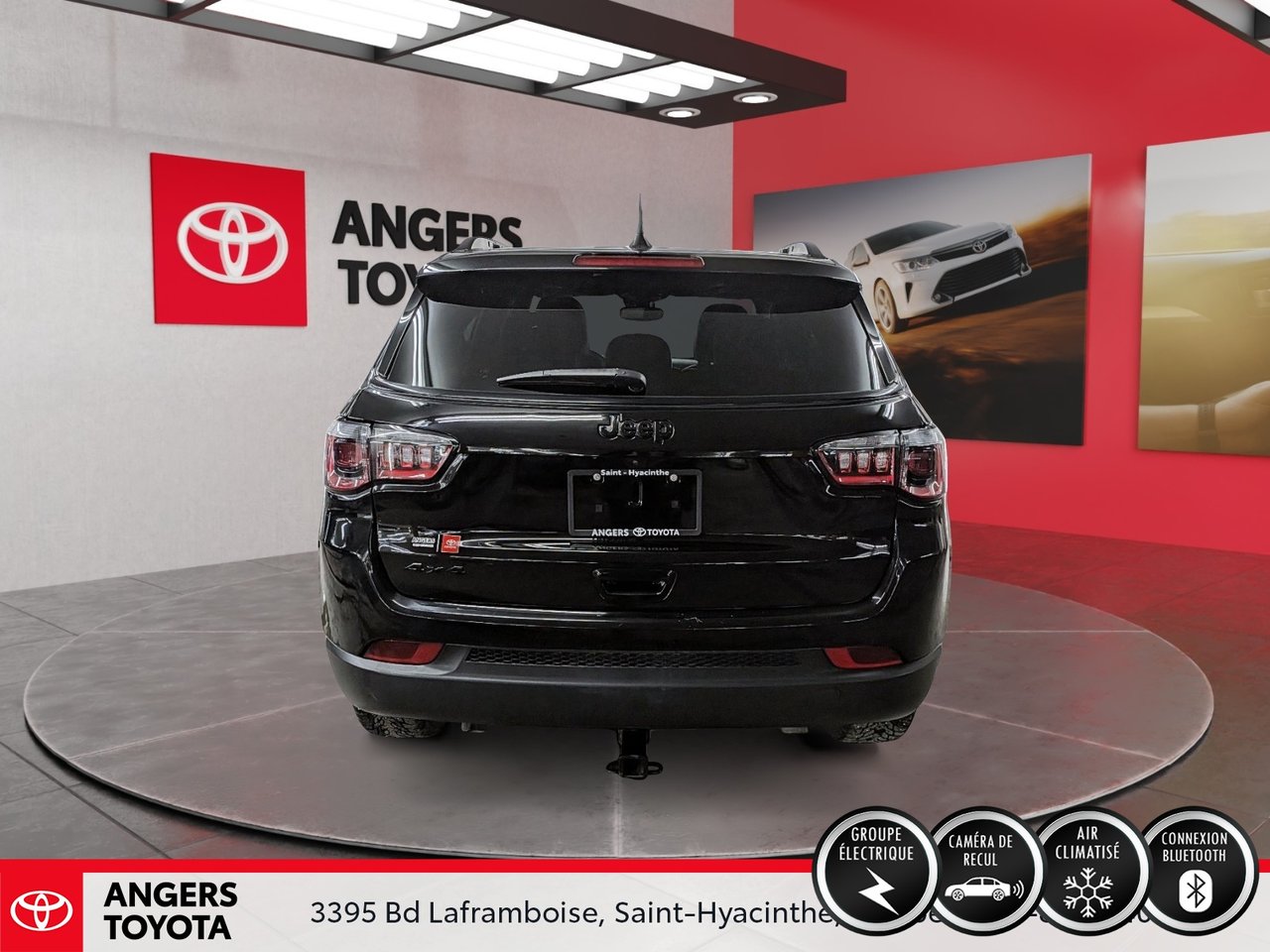 2023 Jeep Compass Altitude-4