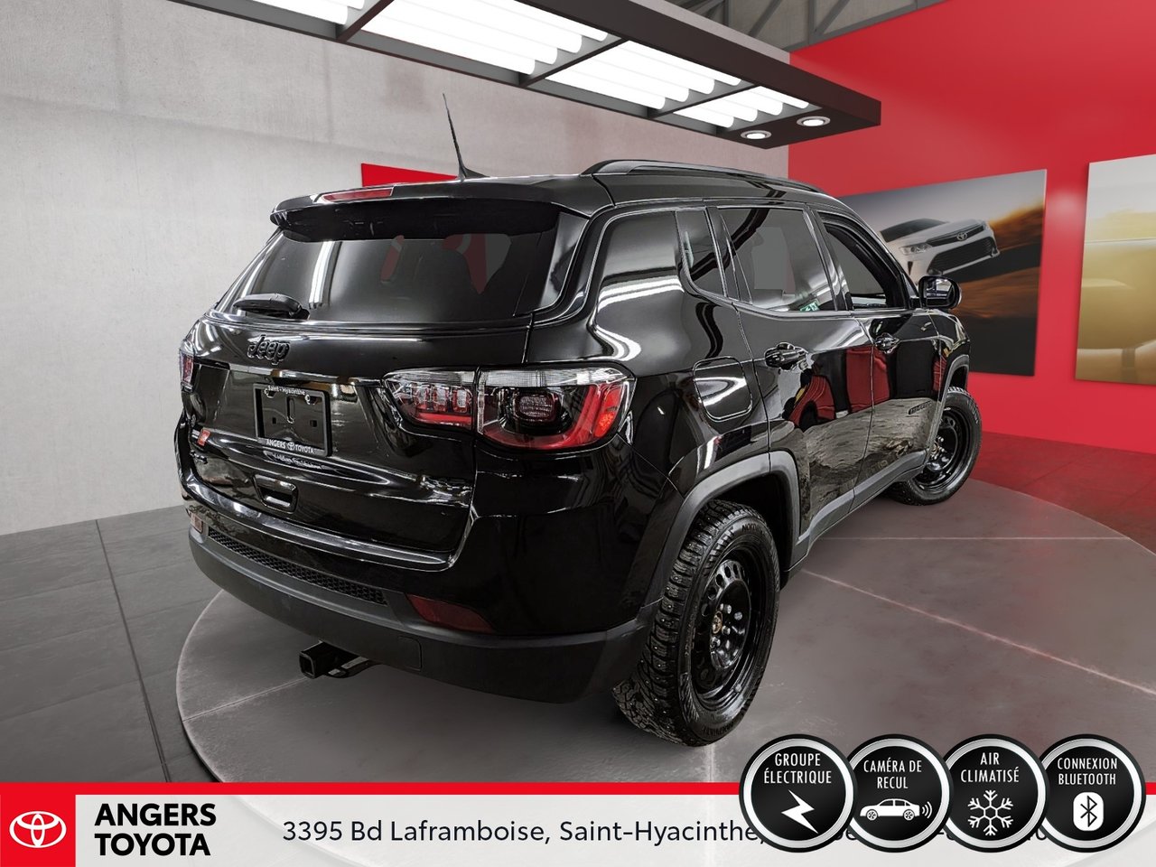 2023 Jeep Compass Altitude-3