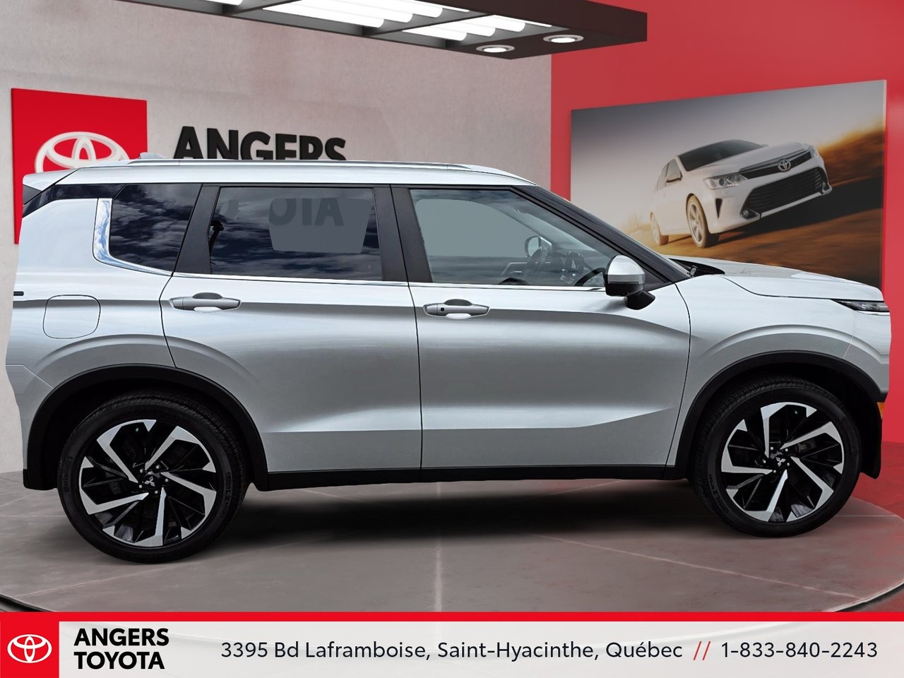 2023 Mitsubishi Outlander SE S-AWD-4