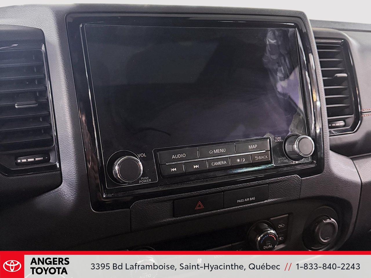 2022 Nissan Frontier PRO4X-17