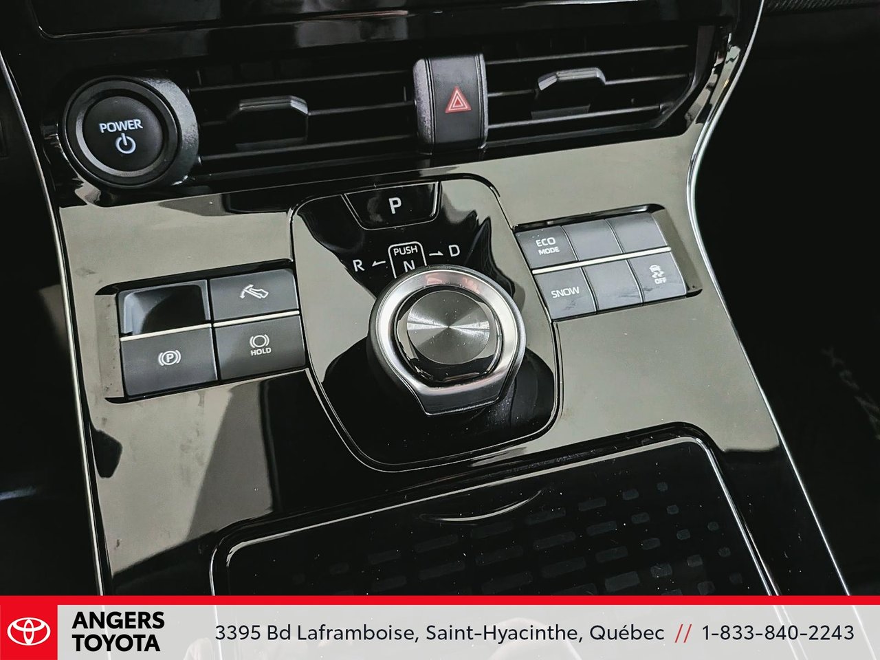 Toyota bZ 4X LE 2025-13