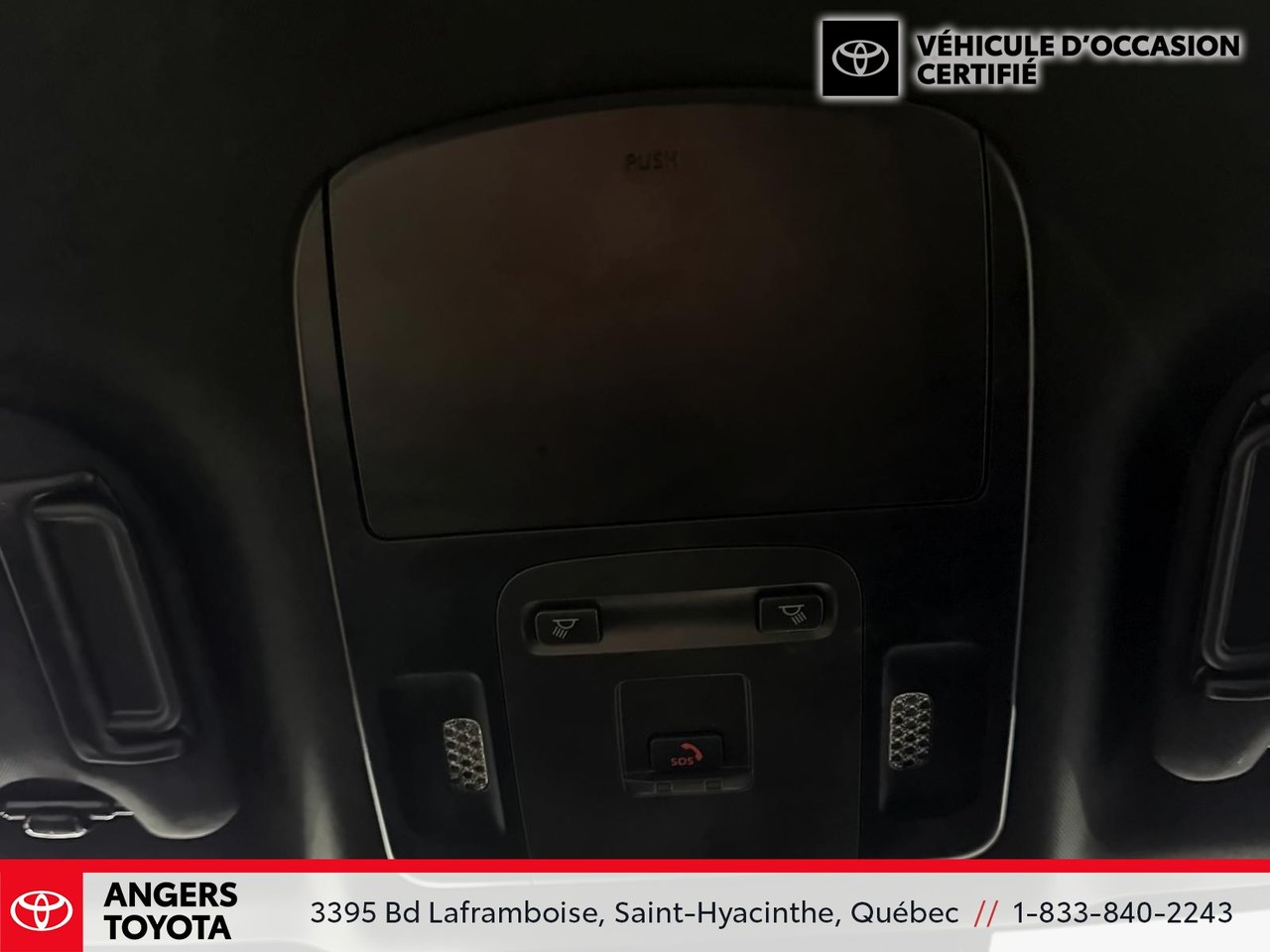 Toyota Camry Hybrid SE 2025-18