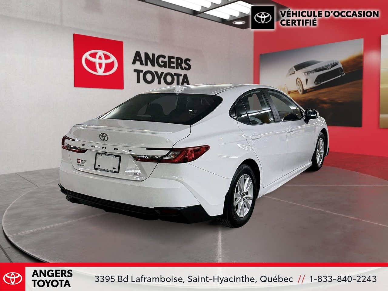 Toyota Camry Hybrid SE 2025-3