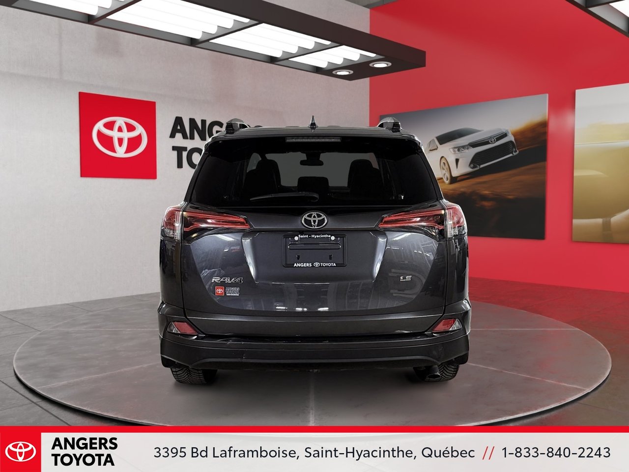 Toyota RAV4 LE 2018-4