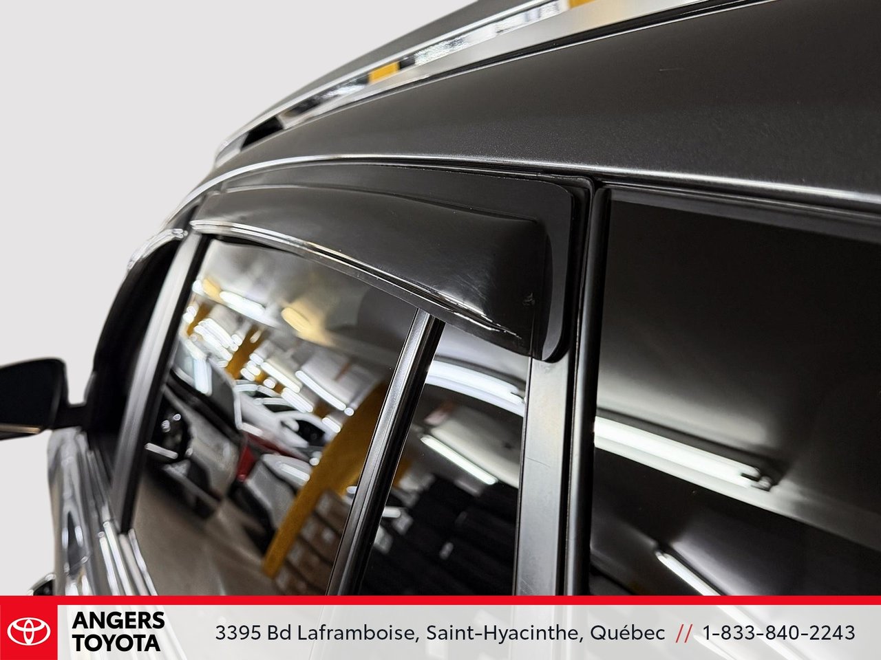 Toyota RAV4 LE 2018-10