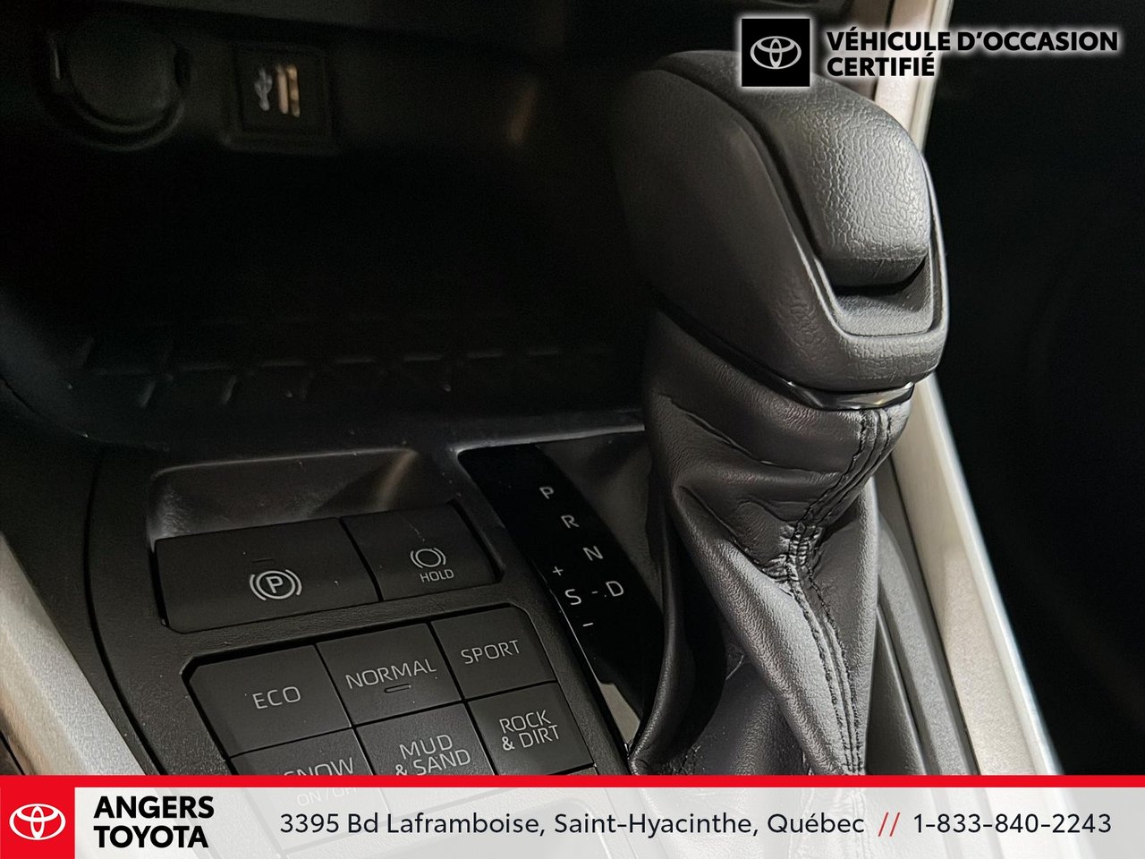 Toyota RAV4 LE 2025-11