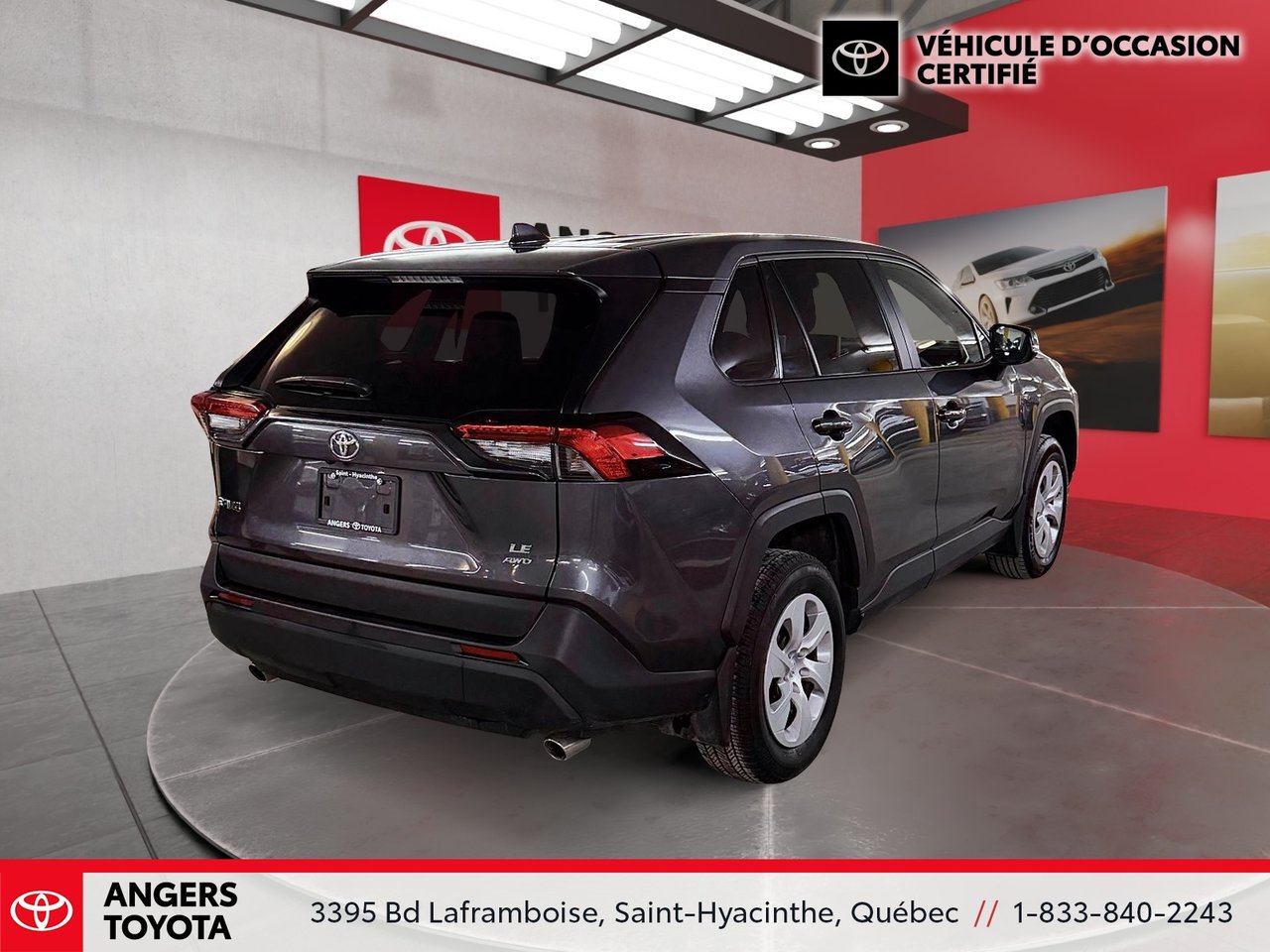 Toyota RAV4 LE 2025-5